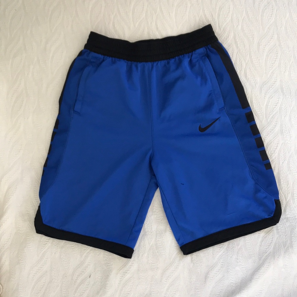 Nike Boys Dri-FIT Elite Basketball Shorts XL